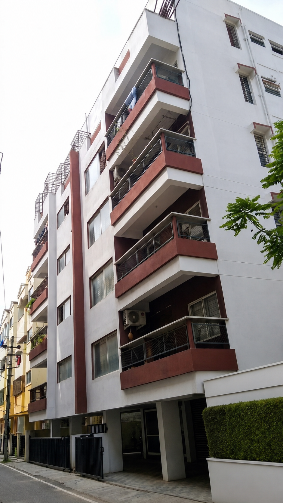 Afundi 36 East luxury apartment exterior